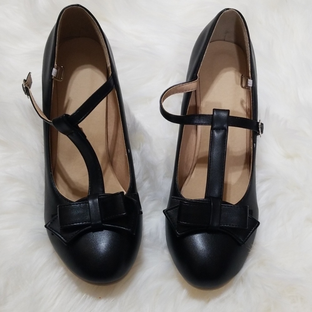 New black heels